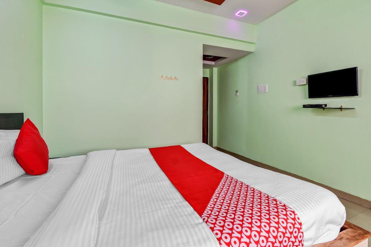 Oyo Hotel Samarth Lodge Solapur Ngoại thất bức ảnh