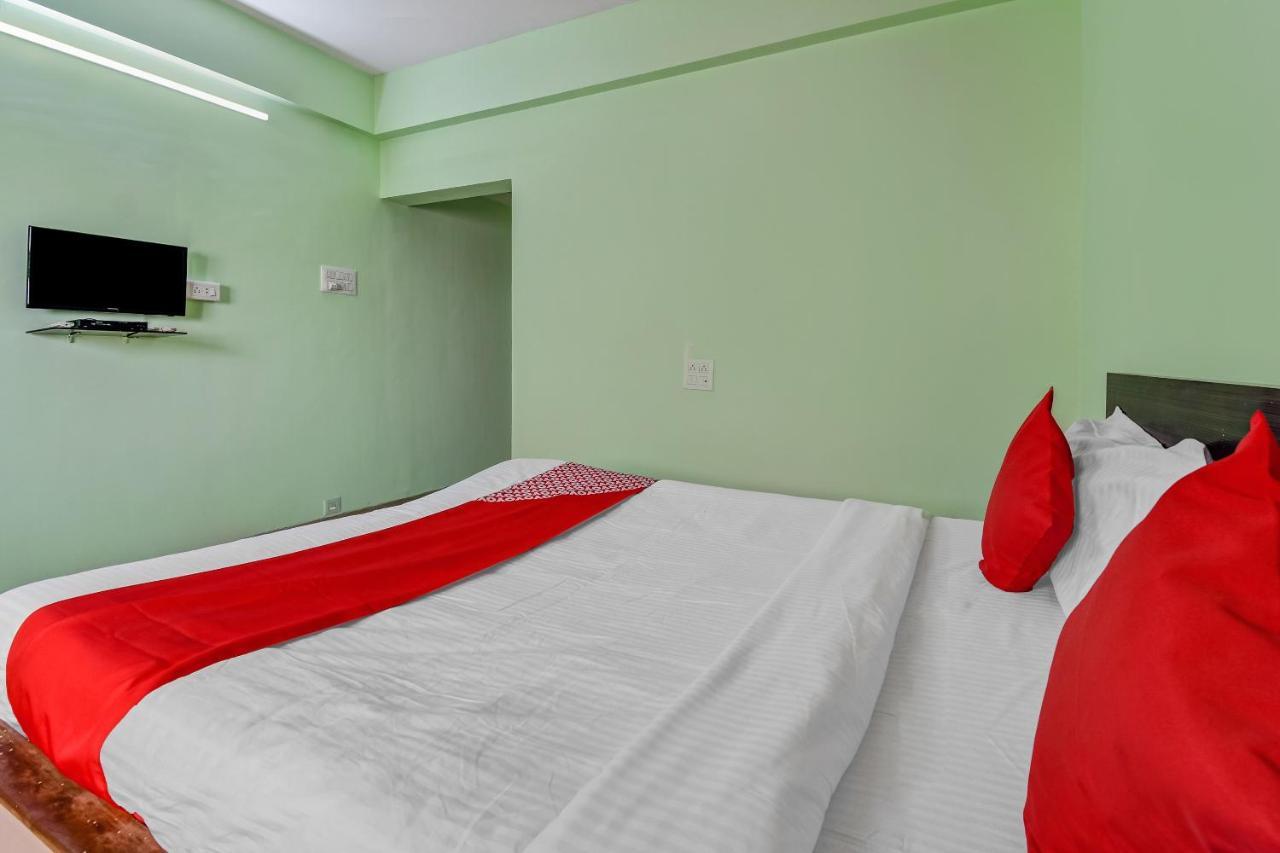 Oyo Hotel Samarth Lodge Solapur Ngoại thất bức ảnh