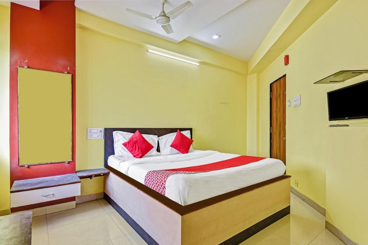 Oyo Hotel Samarth Lodge Solapur Ngoại thất bức ảnh